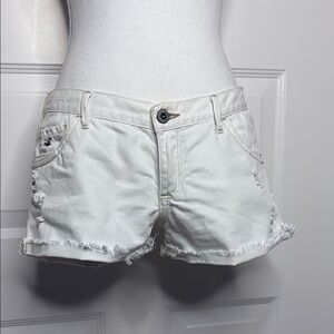 Hollister White Distressed Low Rise Micro Cuffed Shorts. Size 5